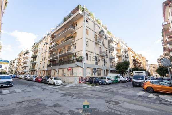 appartamento in vendita a Palermo in zona Libertà