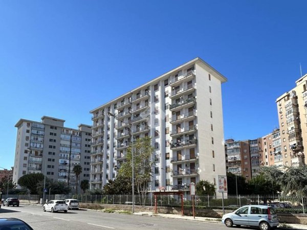 appartamento in vendita a Palermo in zona Montegrappa / Santa Rosalia