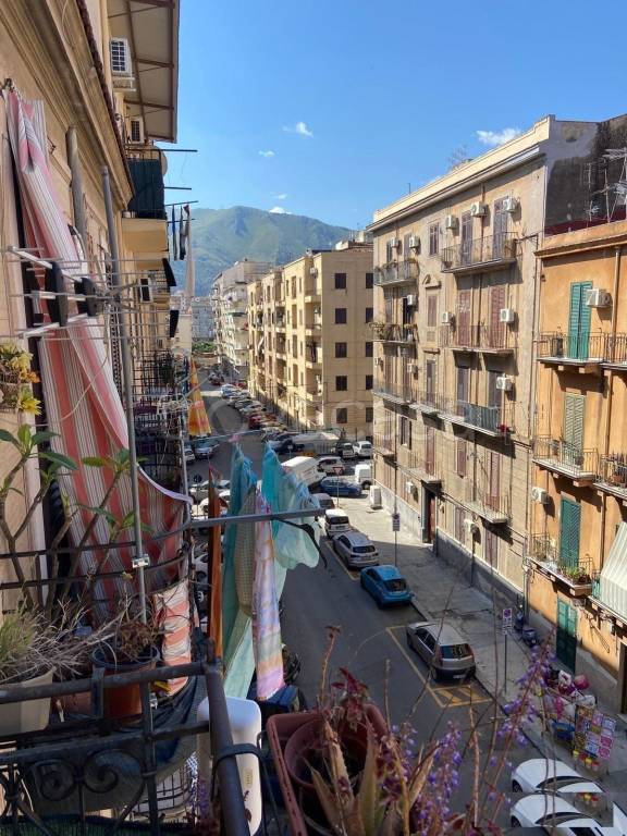 appartamento in vendita a Palermo in zona Oreto