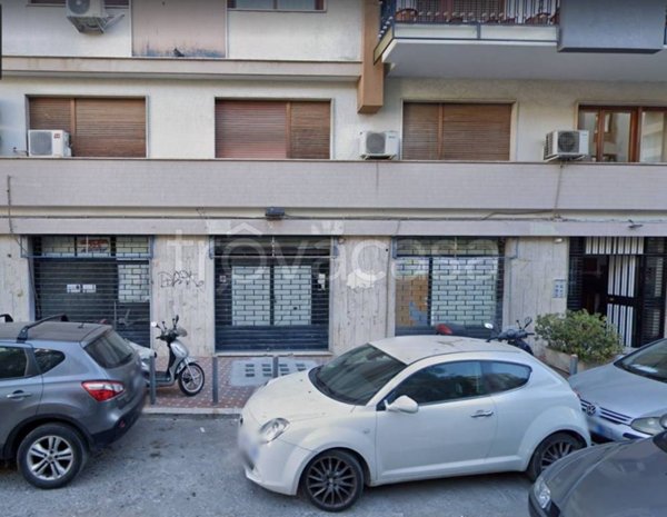locale commerciale in vendita a Palermo in zona Libertà