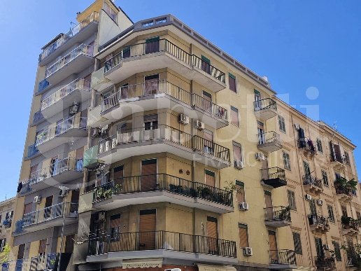 appartamento in vendita a Palermo in zona Oreto