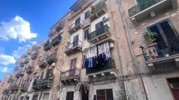 appartamento in vendita a Palermo in zona Zisa