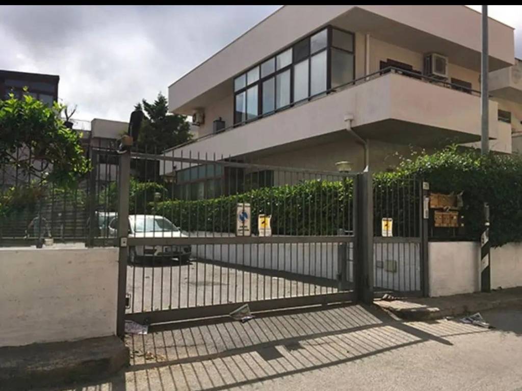 appartamento in vendita a Palermo in zona Mondello