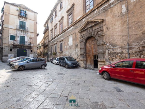 appartamento in vendita a Palermo in zona Centro storico