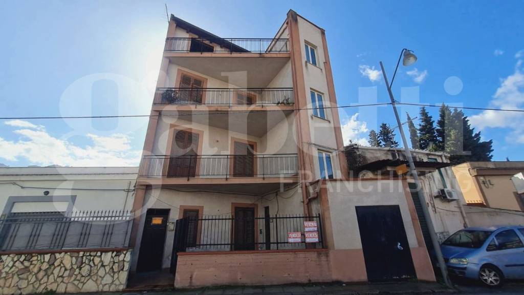 appartamento in vendita a Palermo in zona Villagrazia/Falsomiele