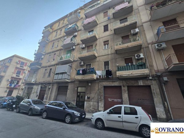appartamento in vendita a Palermo in zona Zisa