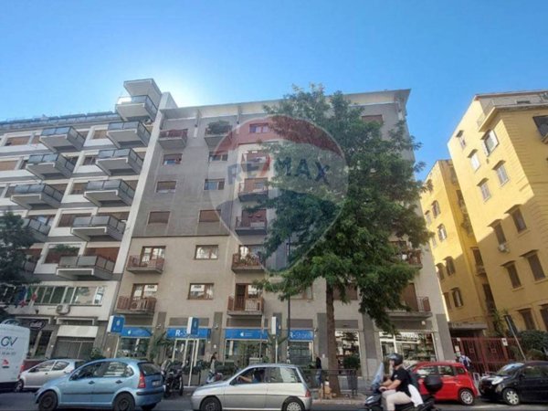 appartamento in vendita a Palermo in zona Politeama