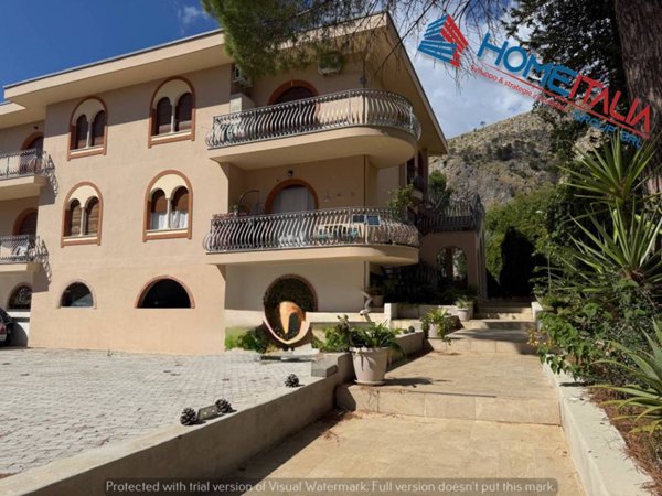 appartamento in vendita a Palermo in zona Mondello