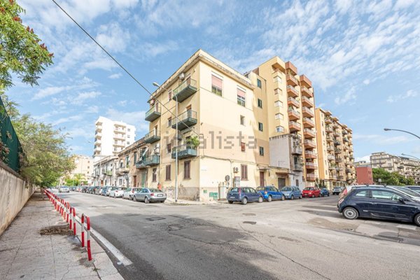appartamento in vendita a Palermo in zona Uditore