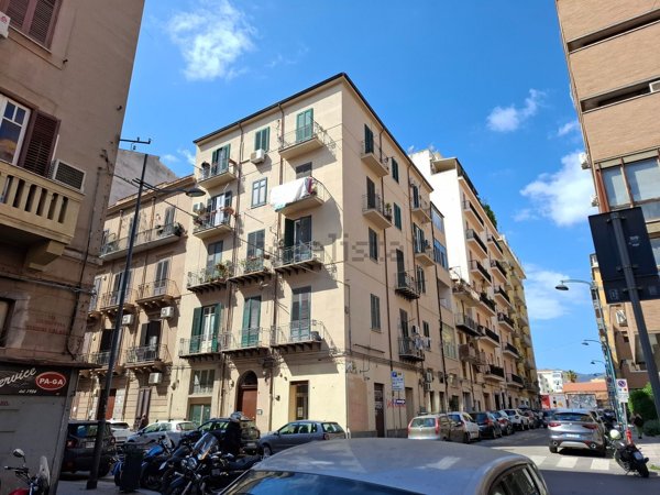 appartamento in vendita a Palermo in zona Libertà
