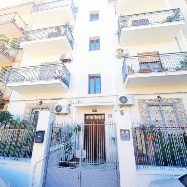 appartamento in vendita a Palermo in zona Uditore
