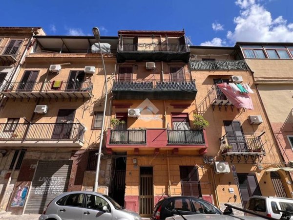 appartamento in vendita a Palermo in zona Zisa