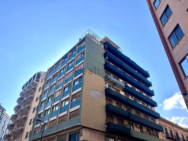 appartamento in vendita a Palermo in zona Politeama