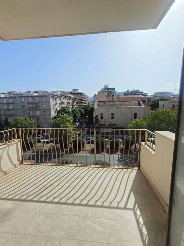 appartamento in vendita a Palermo in zona Libertà