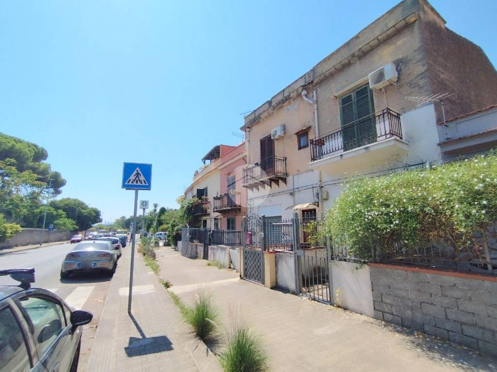 appartamento in vendita a Palermo in zona San Lorenzo