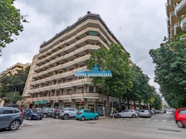 appartamento in vendita a Palermo in zona Libertà