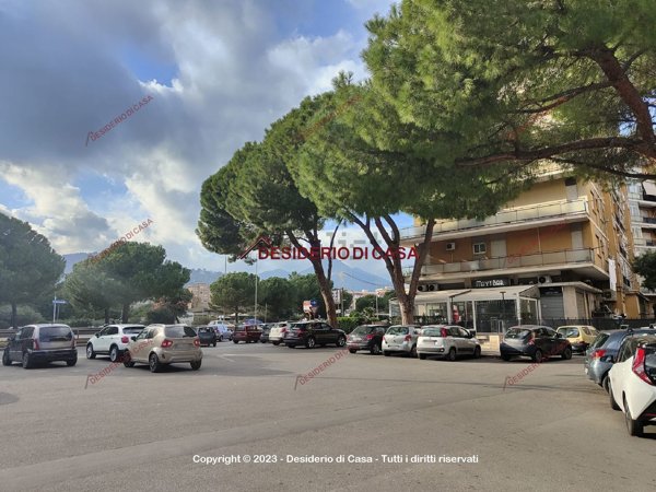 appartamento in vendita a Palermo in zona Mezzomonreale