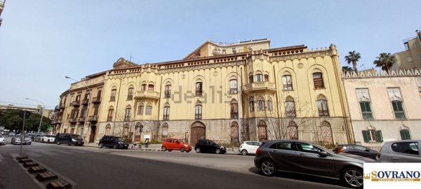 appartamento in vendita a Palermo in zona Zisa