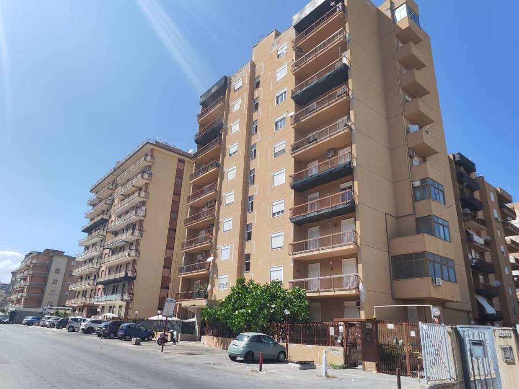 appartamento in vendita a Palermo in zona Acqua dei Corsari