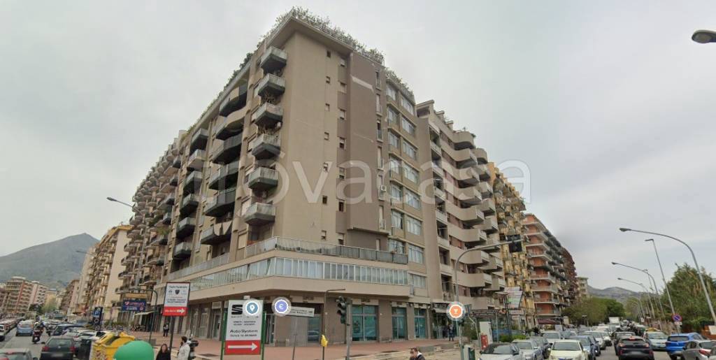 appartamento in vendita a Palermo in zona Uditore