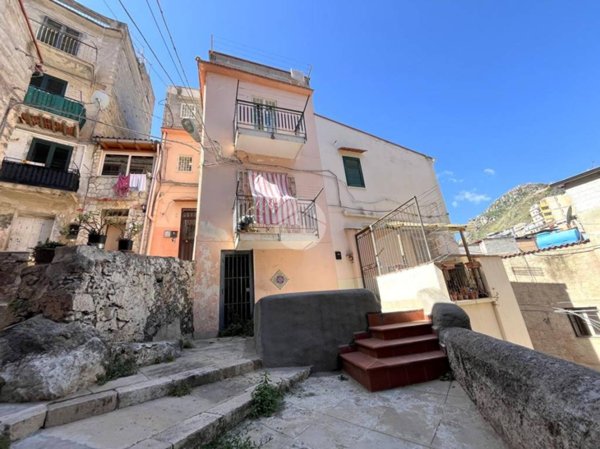 casa indipendente in vendita a Palermo in zona Boccadifalco