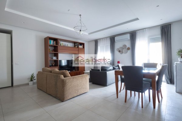 appartamento in vendita a Palermo in zona Cruillas