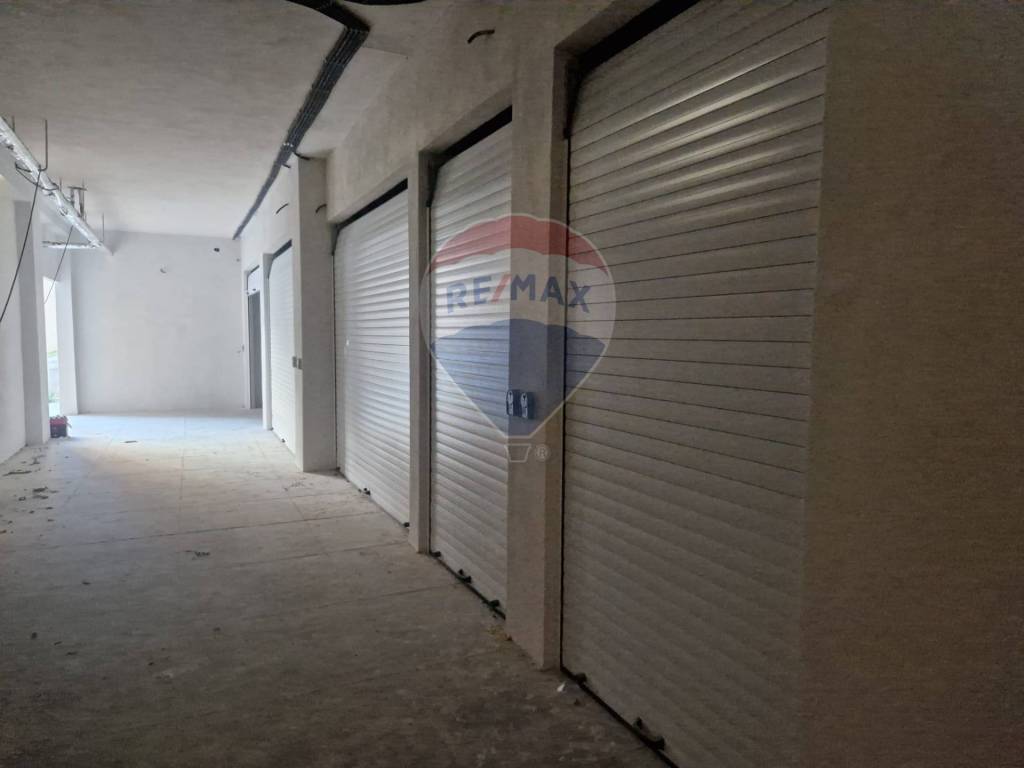 locale commerciale in vendita a Palermo