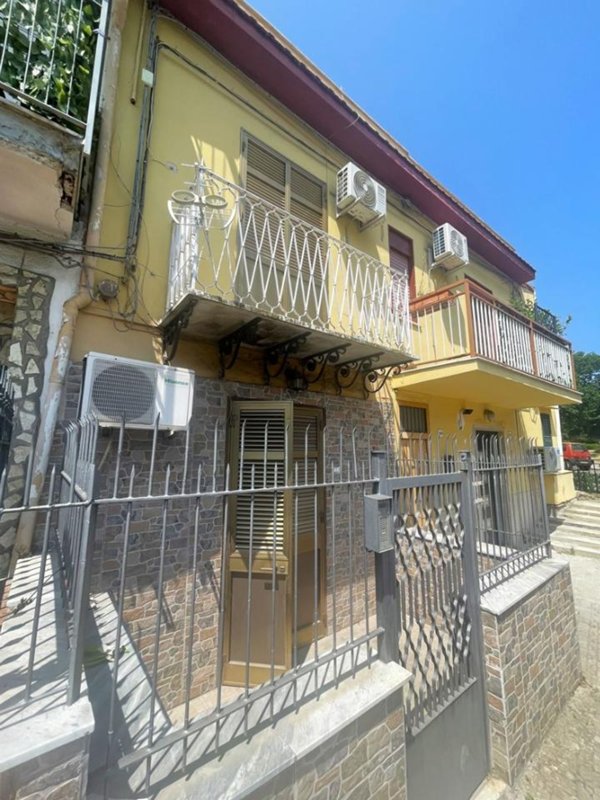 appartamento in vendita a Palermo in zona San Lorenzo