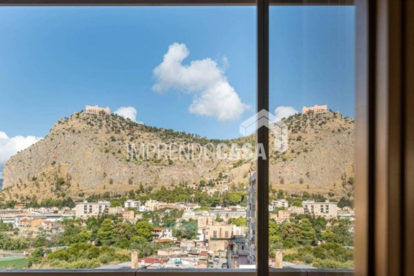 appartamento in vendita a Palermo in zona Montepellegrino