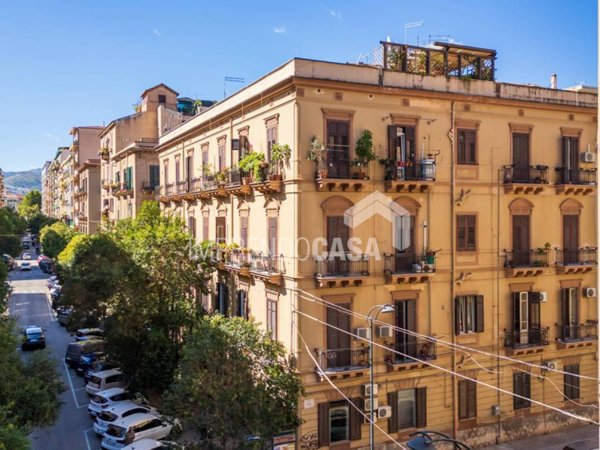 appartamento in vendita a Palermo in zona Libertà