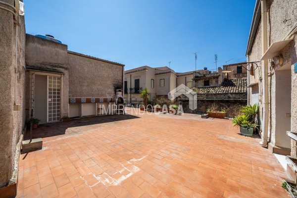 appartamento in vendita a Palermo in zona Centro storico