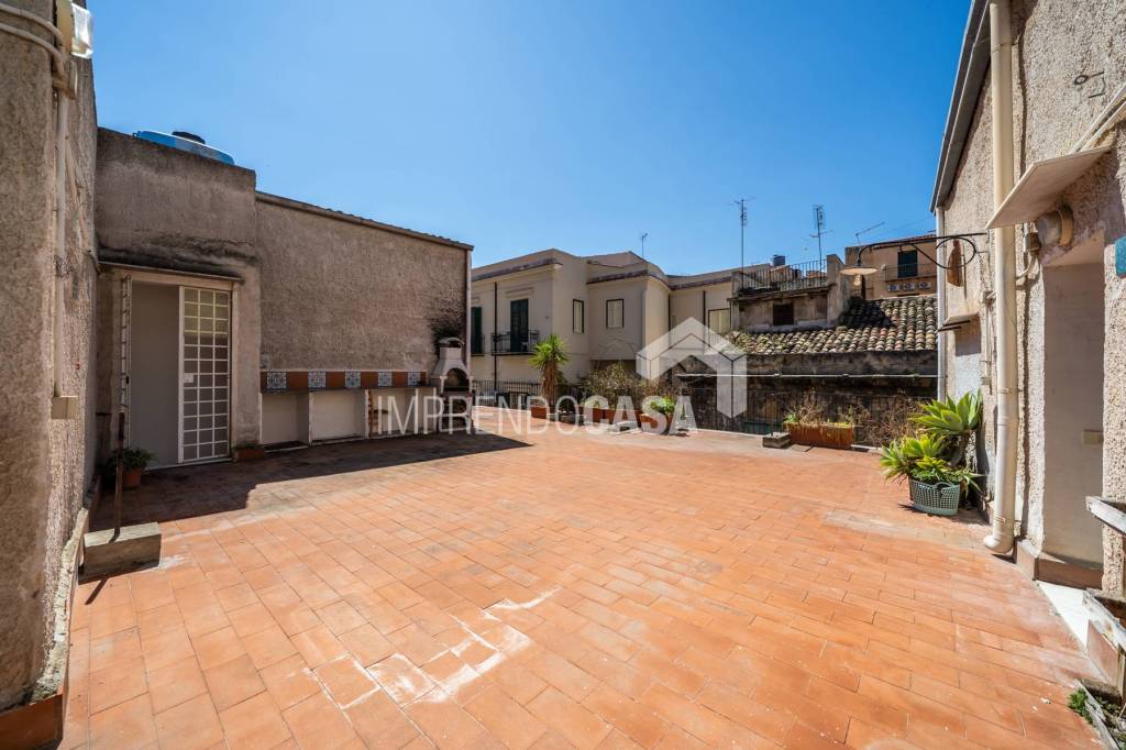 appartamento in vendita a Palermo in zona Centro storico