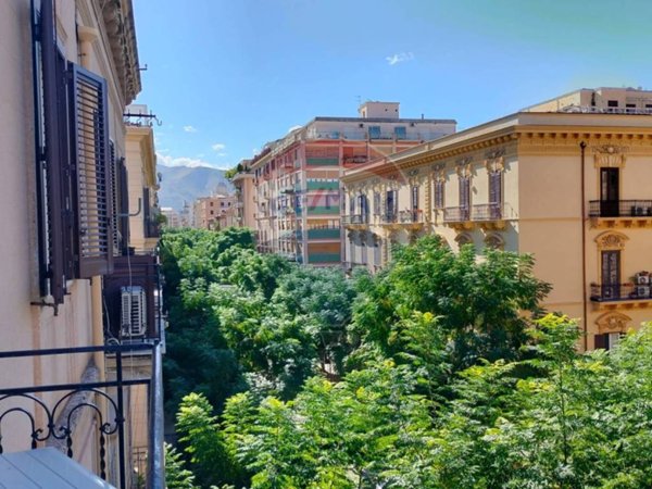 appartamento in vendita a Palermo in zona Libertà