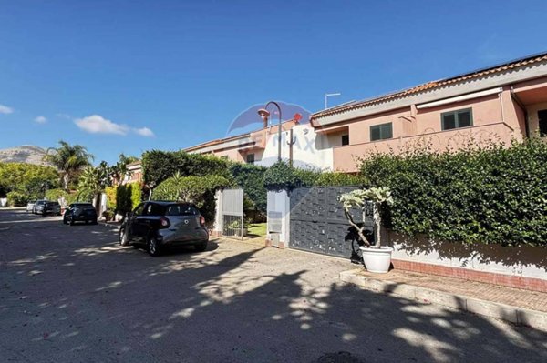 casa indipendente in vendita a Palermo in zona Pallavicino