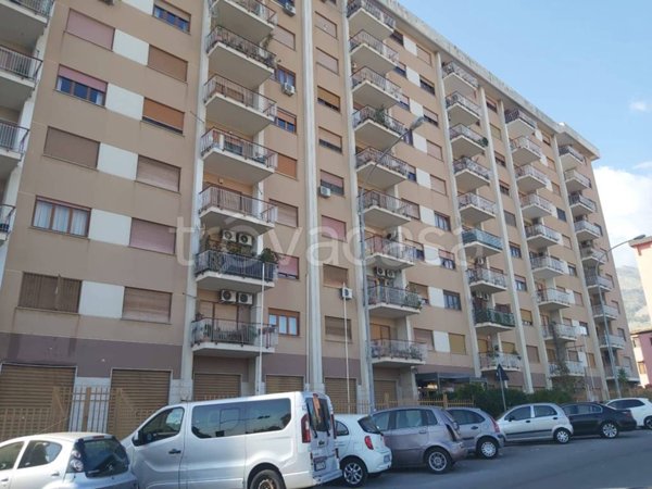 appartamento in vendita a Palermo in zona Baida