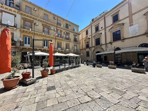 negozio in vendita a Palermo in zona Centro storico