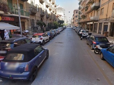 negozio in vendita a Palermo in zona Libertà