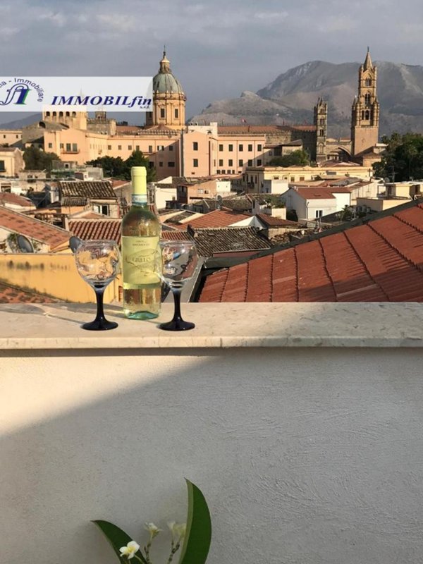 appartamento in vendita a Palermo in zona Centro storico