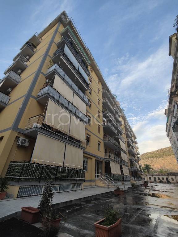 appartamento in vendita a Palermo in zona San Lorenzo