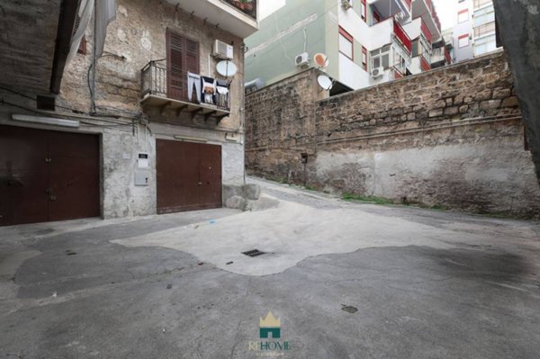 locale di sgombero in vendita a Palermo in zona Oreto
