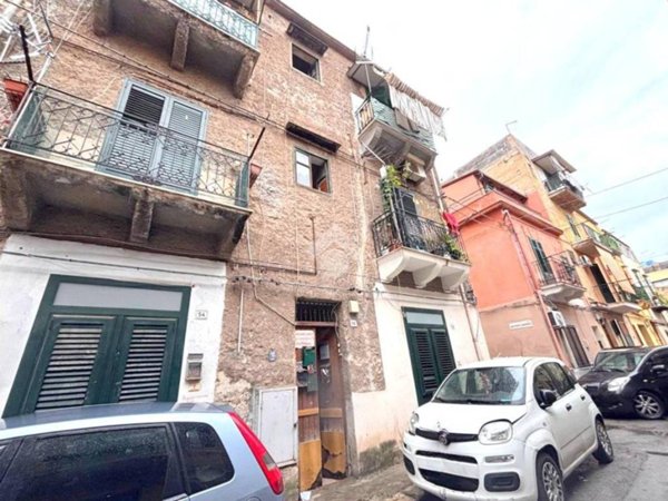 appartamento in vendita a Palermo in zona Malaspina/Palagonia