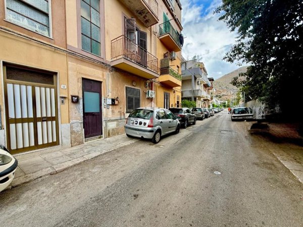 appartamento in vendita a Palermo in zona Partanna