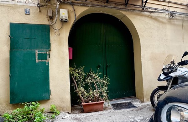 negozio in vendita a Palermo in zona Centro storico