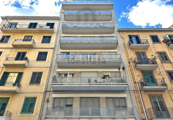 appartamento in vendita a Palermo