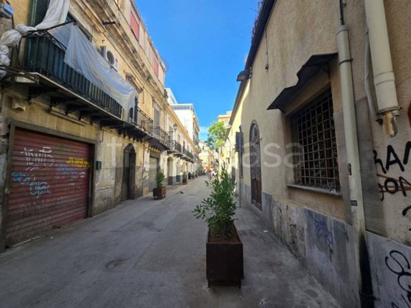 appartamento in vendita a Palermo in zona Centro storico