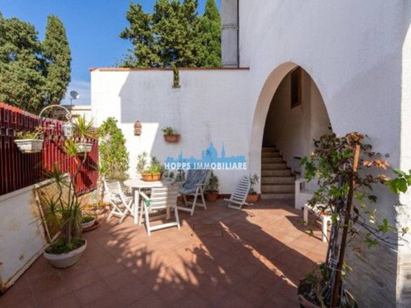 casa indipendente in vendita a Palermo in zona Mondello