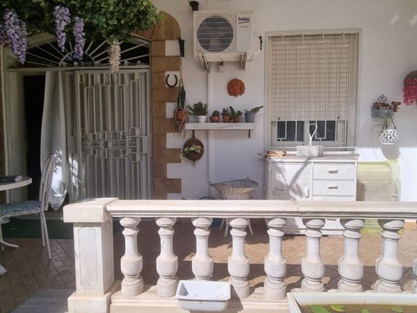 appartamento in vendita a Palermo in zona Malaspina/Palagonia