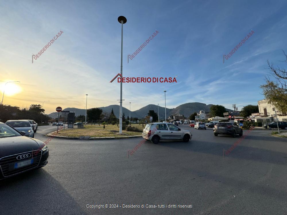 casa indipendente in vendita a Palermo in zona Libertà
