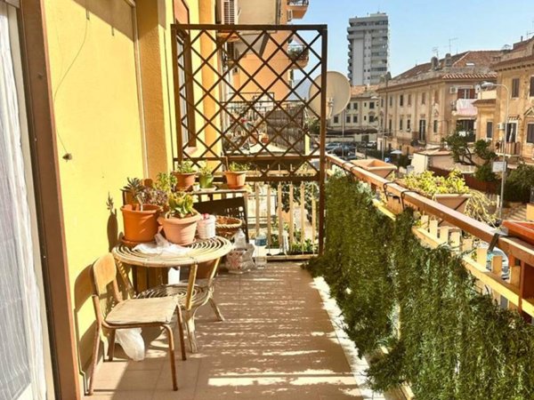 appartamento in vendita a Palermo in zona Arenella/Vergine Maria