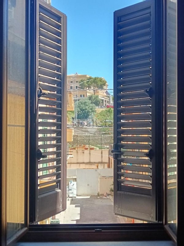 appartamento in vendita a Palermo in zona Arenella/Vergine Maria